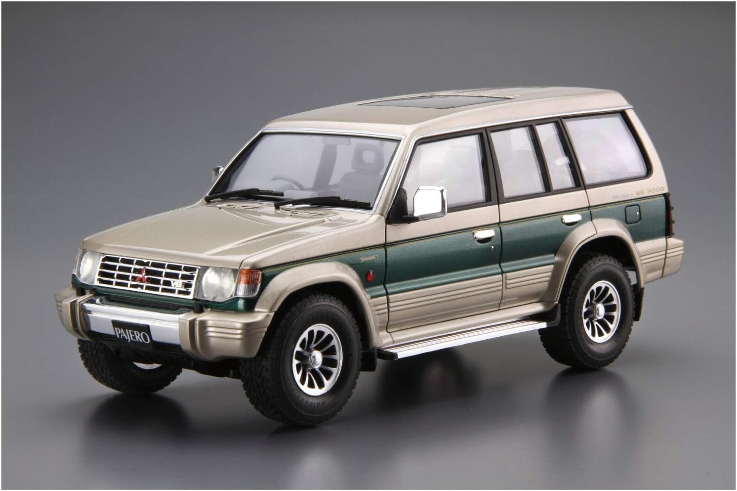 Aoshima 1/24 The Model Car No. 107 Mitsubishi V43W Pajero Super Exceed 1991 - BanzaiHobby