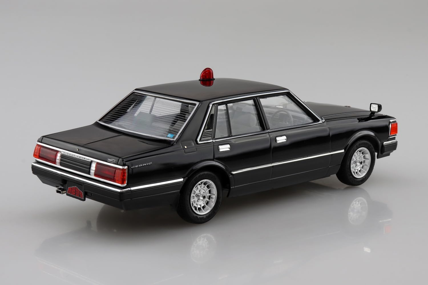 Aoshima 1/24 Seibu Keisatsu No.8 430 Cedric Sedan Undercover Patrol Car - BanzaiHobby