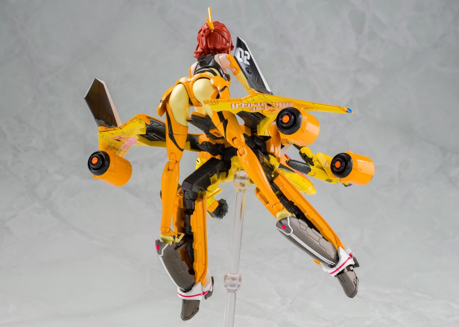 Aoshima ACKS MC-16 V.F.G. Macross Delta VF-31J Siegfried Kaname Buccaneer - BanzaiHobby