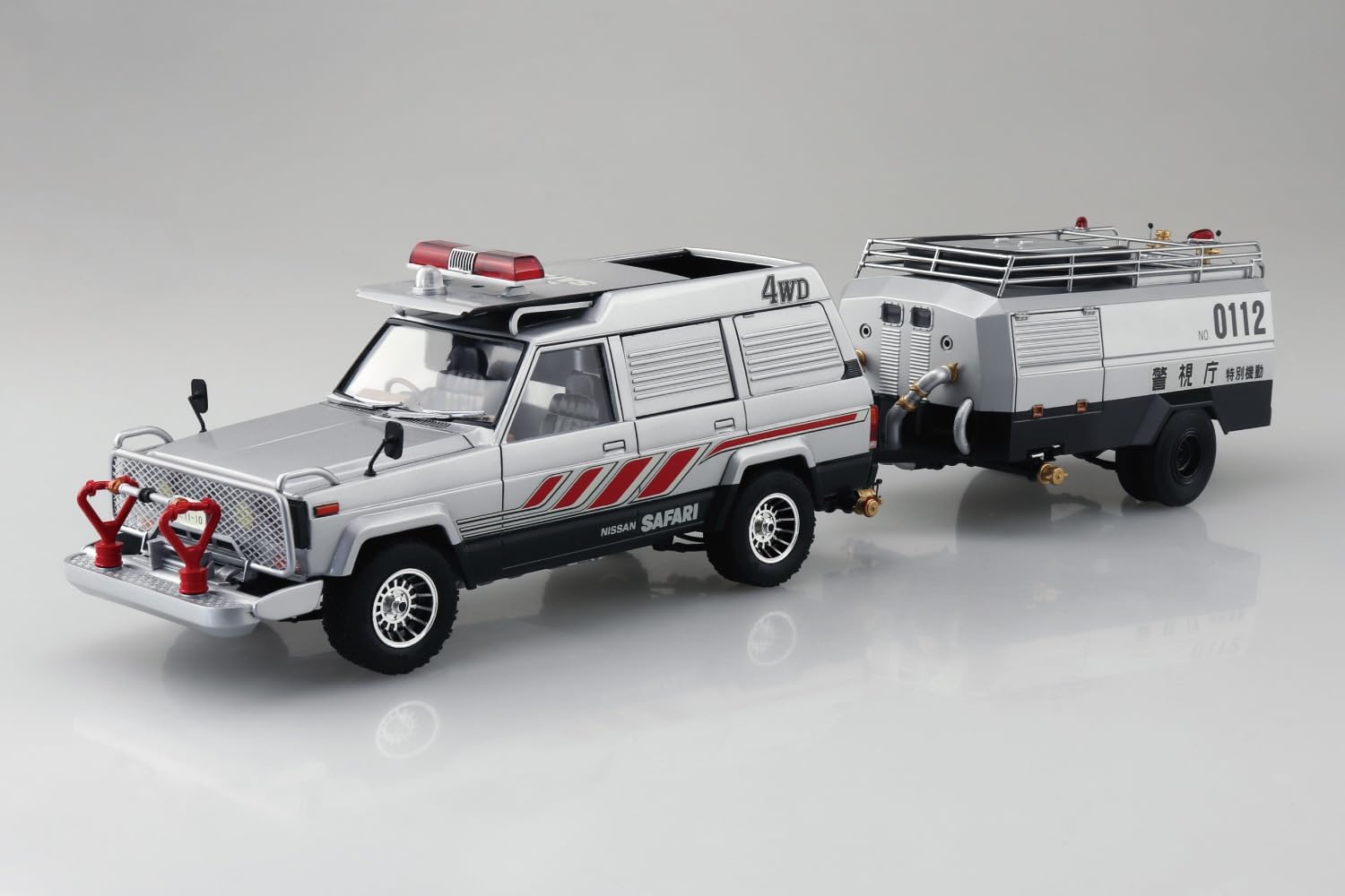 Aoshima 1/24 Seibu Police No.7 Safari 4WD & Tank Car - BanzaiHobby