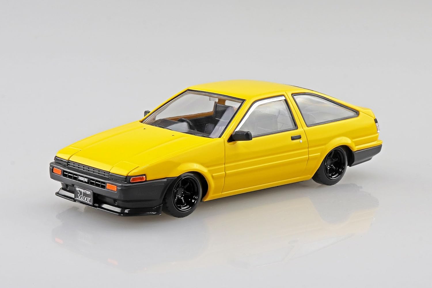 Aoshima 1/32 Easy Plastic Snap Kit No.11CU-YW Toyota Sprinter Trueno Custom (Yellow) - BanzaiHobby