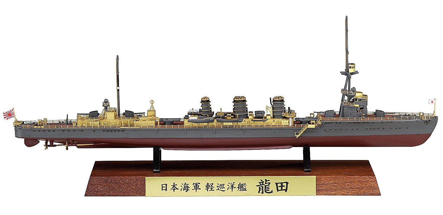 Hasegawa 1/700 IJN Light Cruiser Tatsuta Full Hull Special - BanzaiHobby