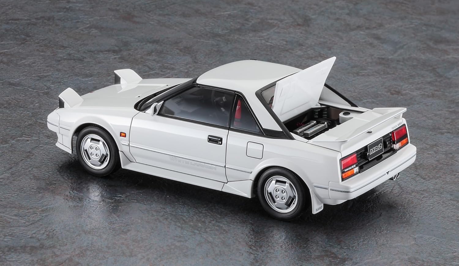 Hasegawa 20656 1/24 Toyota MR2 (AW11) Early Version White Lanner (1985) - BanzaiHobby