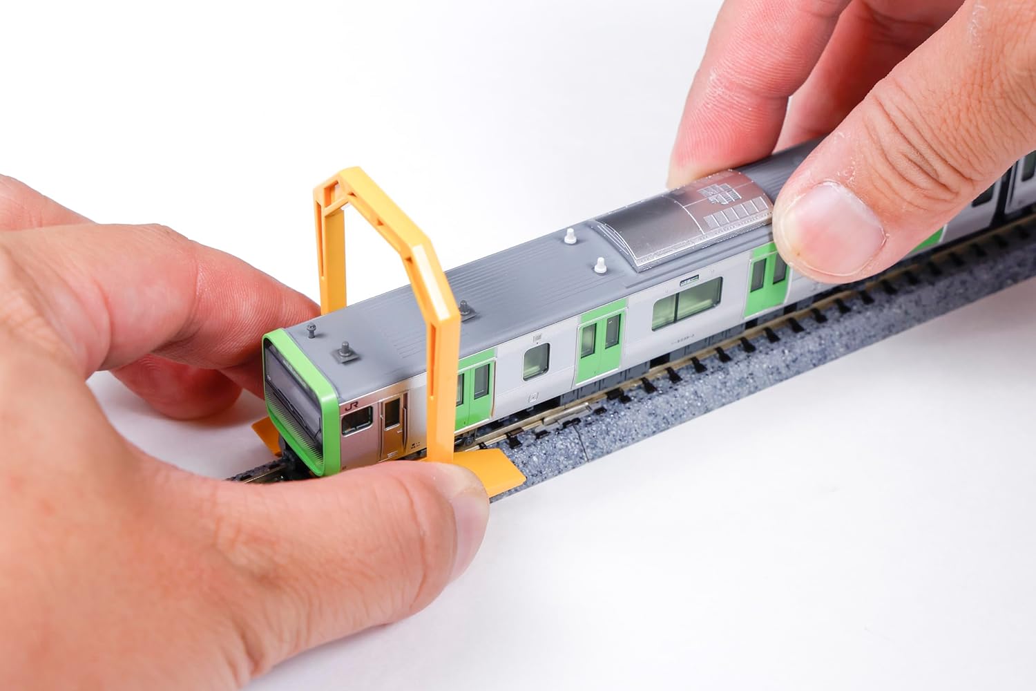 KATO 24-002 Anywhere Re-Railer - BanzaiHobby