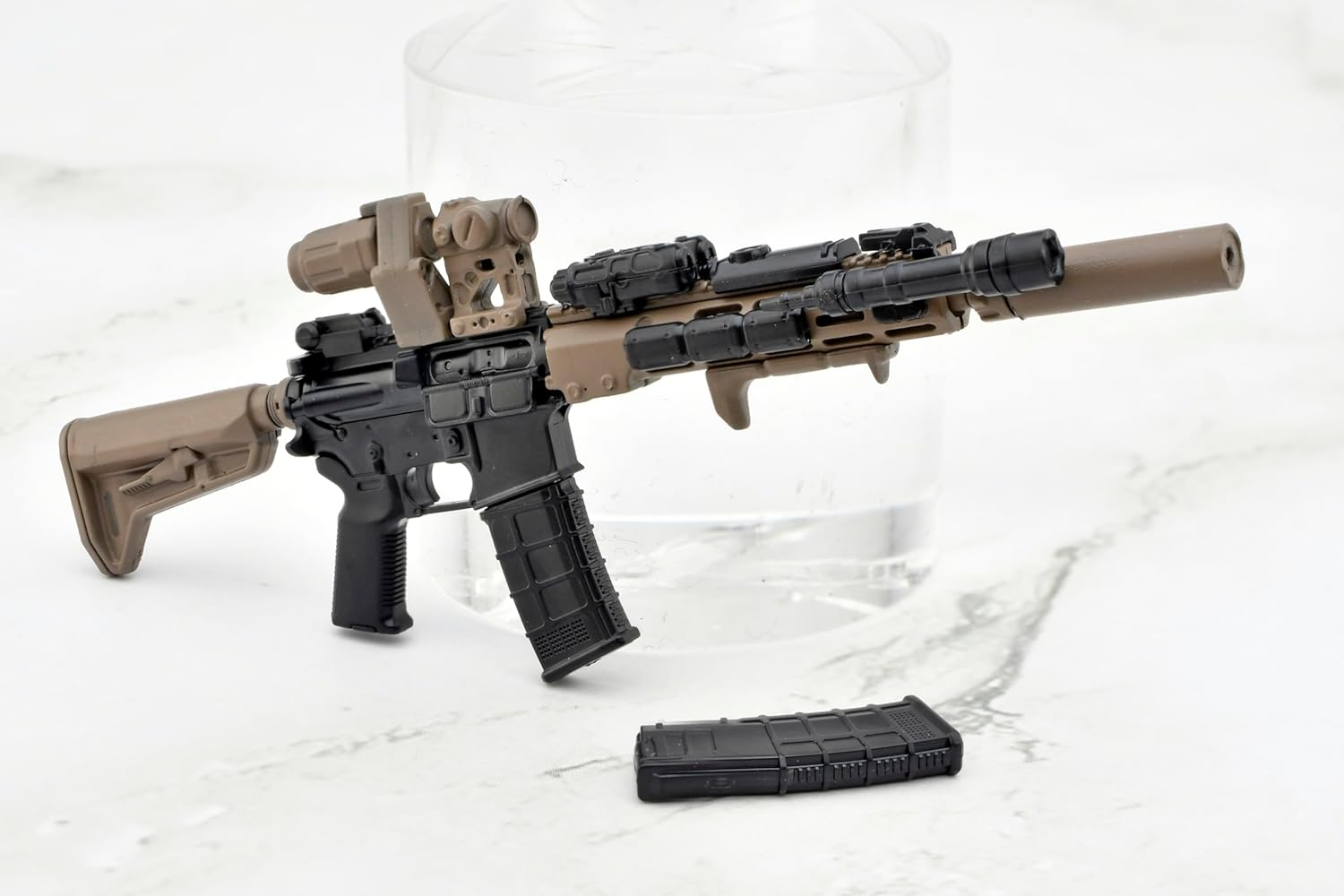 TOMYTEC LA102 Little Armory M4A1URG-I 11.5 Type - BanzaiHobby
