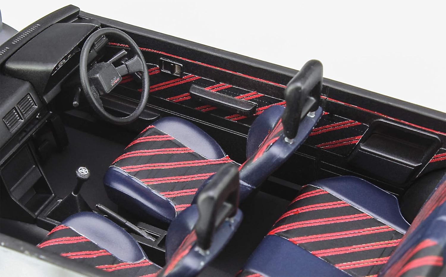 Hasegawa 20425 1/24 Toyota Starlet EP71 Si Limited (3 Doors) - BanzaiHobby