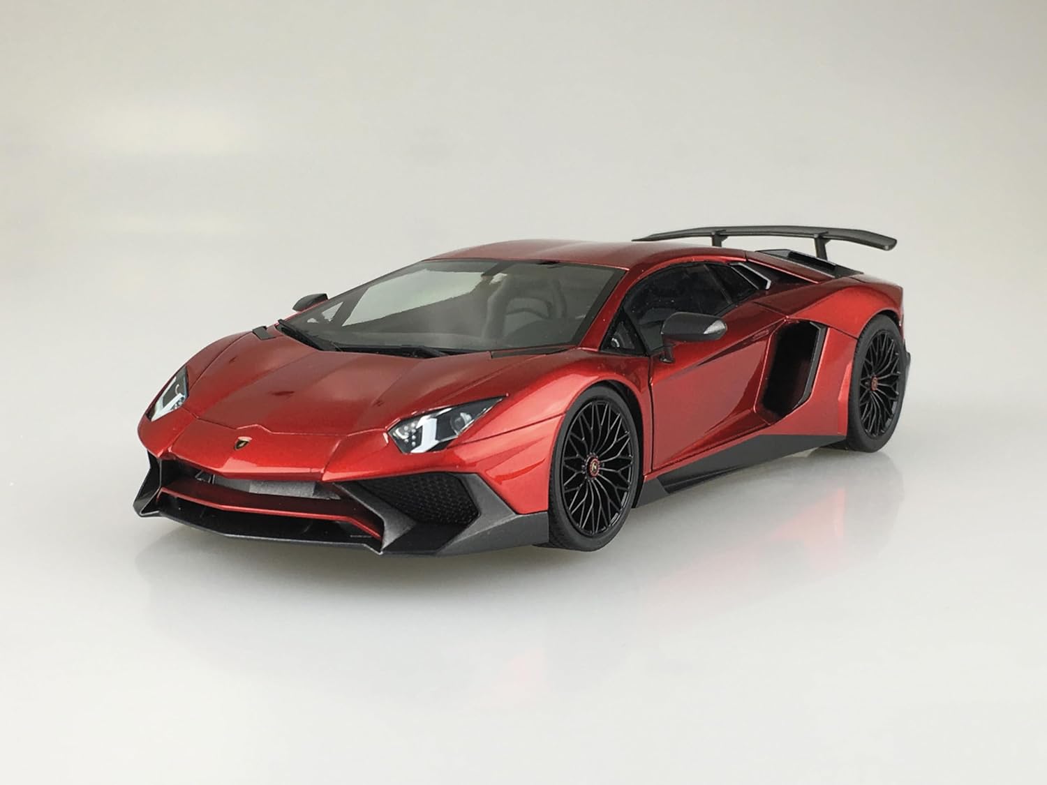 Aoshima 1/24 The Supercar No. 11 '15 Lamborghini Aventador SV
