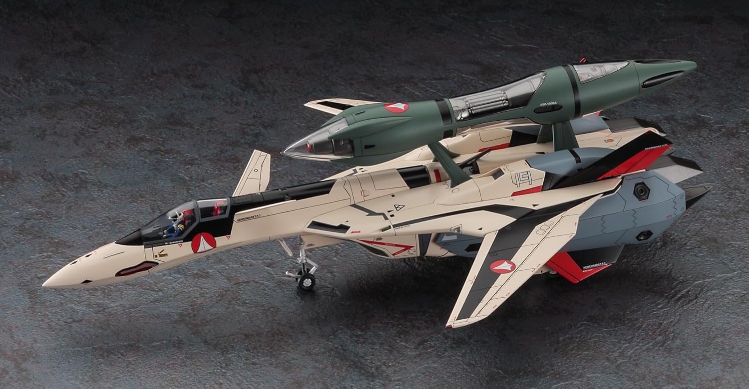 Hasegawa 65885 1/72 Macross Plus YF-19 w/Fast Pack & Fold Booster - BanzaiHobby