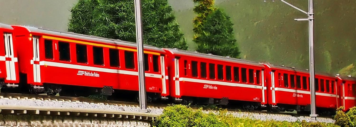 KATO 10-1414 Alpine Red Passenger Car EWⅠ Add-on Set (4 Cars) - BanzaiHobby