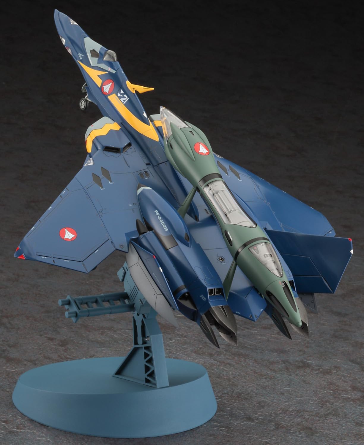 Hasegawa 65887 1/72 Macross Plus YF-21 w/Fast Pack & Fold Booster - BanzaiHobby