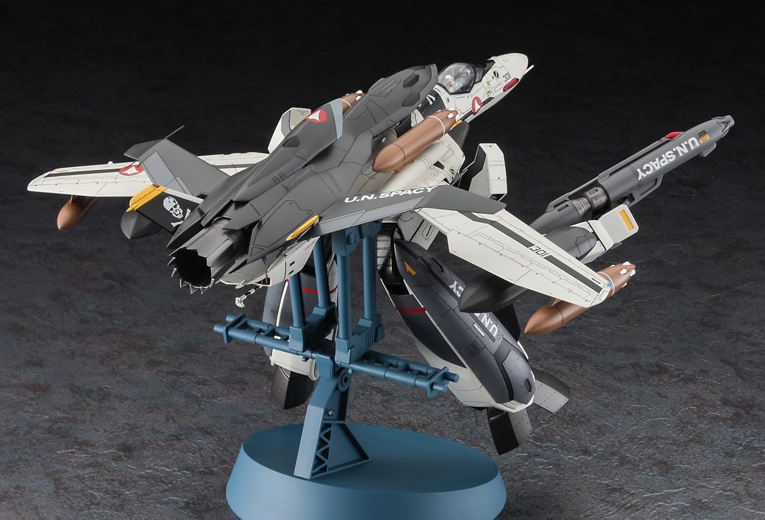 Hasegawa 65889 1/72 VF-0S Gerwalk w/Ghost Macross Zero - BanzaiHobby