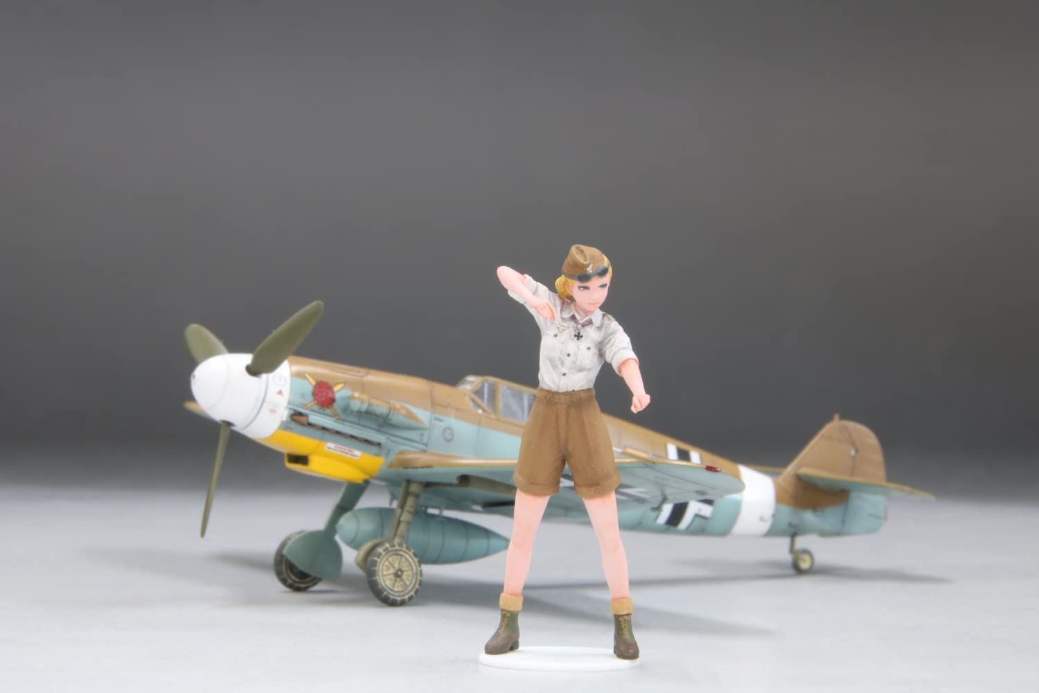 Fine Molds HC8 Rekiso Wotome Rosa w/1/72 Scale Bf109F-4 Trop - BanzaiHobby