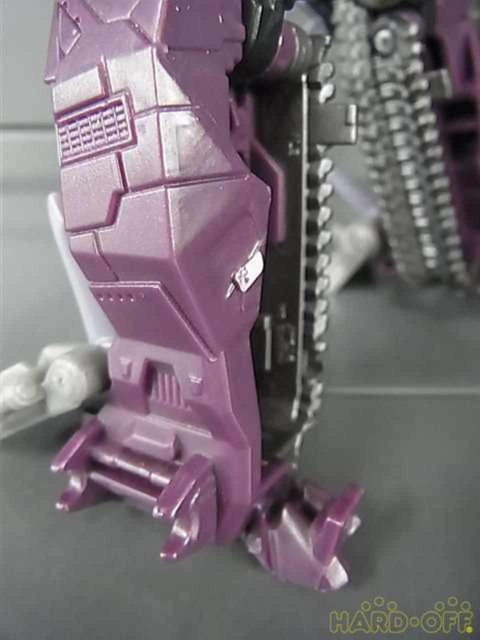 TAKARA TOMY Robot Soft Vinyl Figure Shockwave - TAKARA TOMY Banzai Hobby