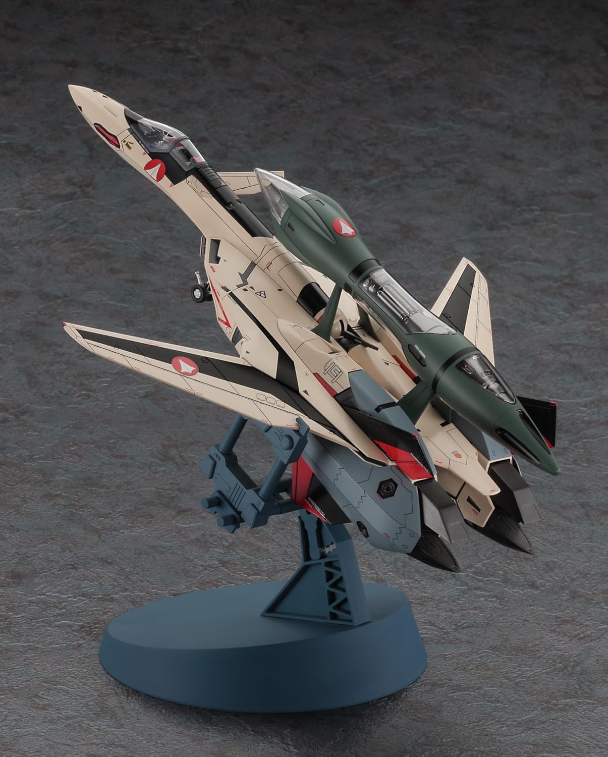 Hasegawa 65885 1/72 Macross Plus YF-19 w/Fast Pack & Fold Booster - BanzaiHobby