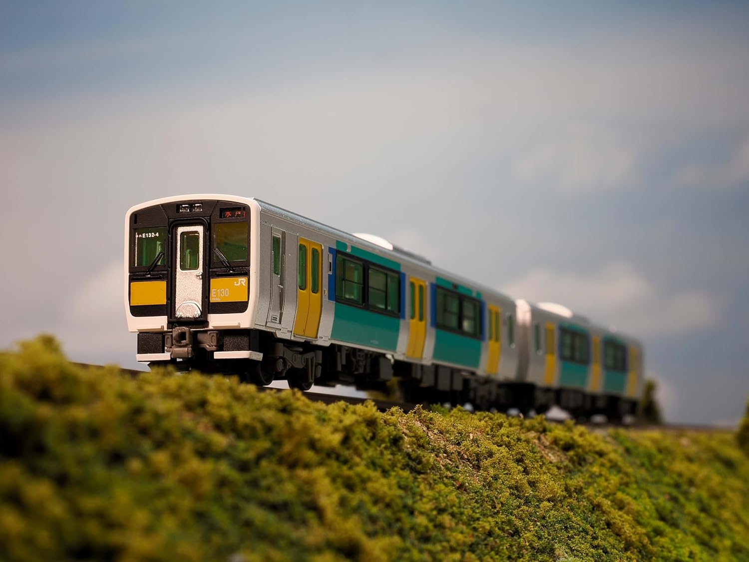 TOMYTEC The Railway Collection JR Kiha E131 & E132 (Suigun Line) 2 Cars Set