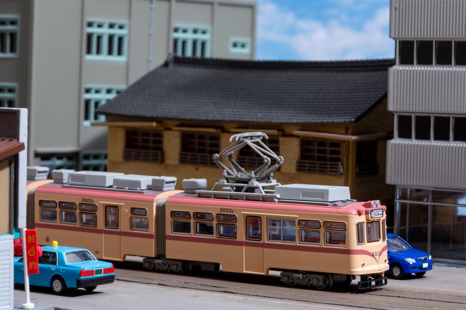 TOMYTEC Railway Collection (N Scale) Hiroshima Electric Railway 3000 Series No. 3003 - BanzaiHobby