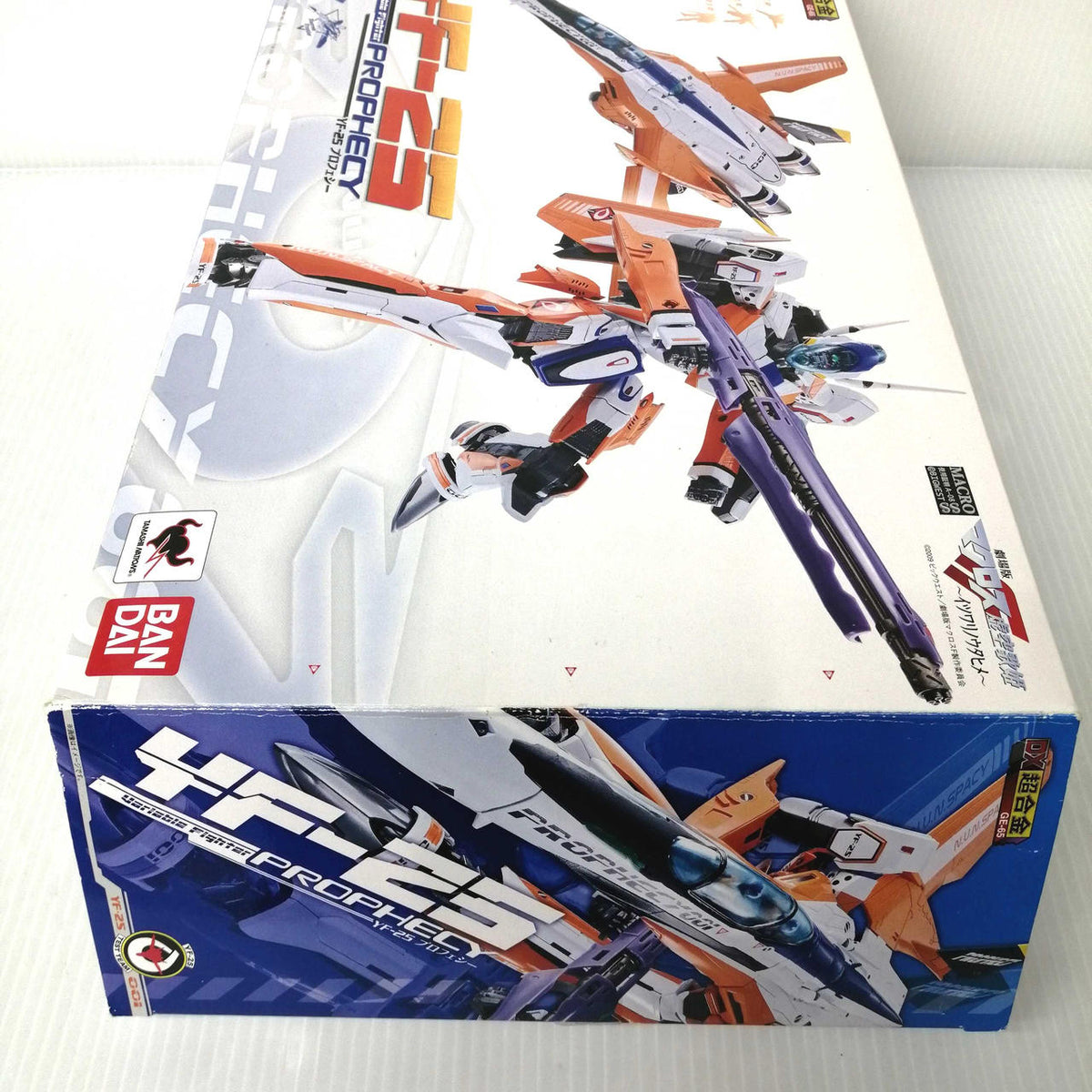 BANDAI DX Chogokin YF-25 Prophecy