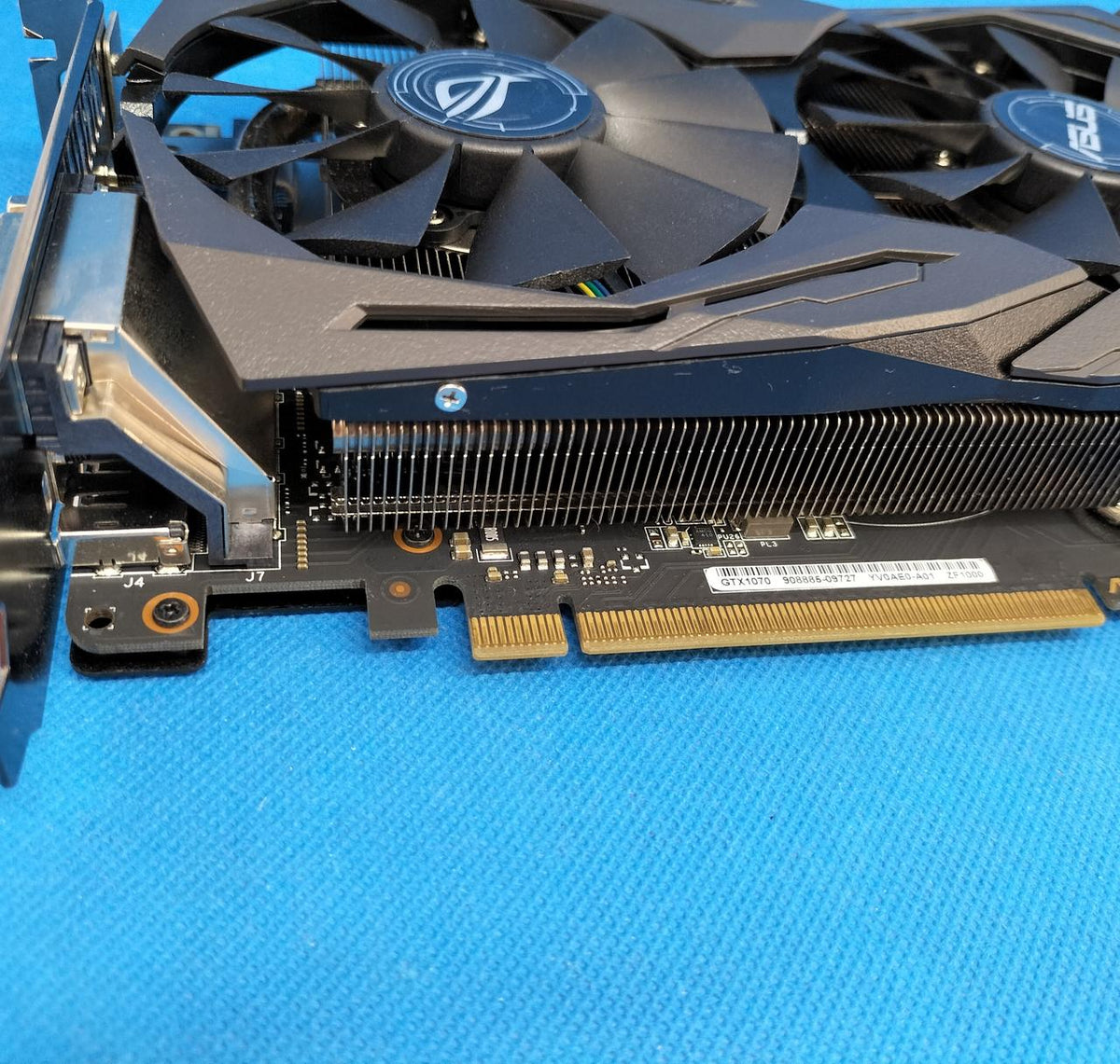 ASUS Graphics Board: STRIX-GTX1070-O8G-GAMING
