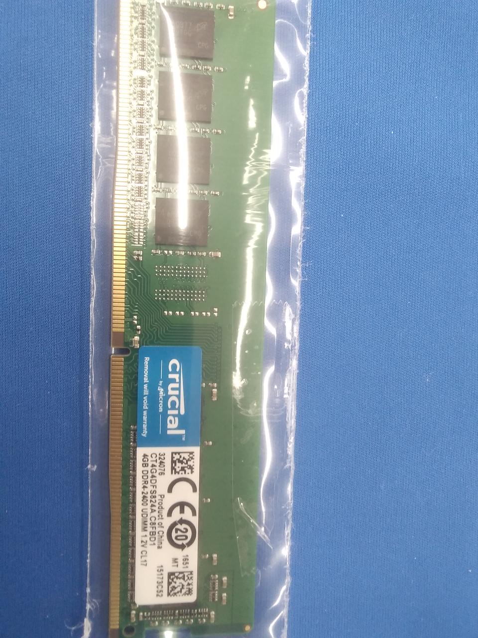CRUCIAL PC memory (4GB) CT4G4DFS824A. C8FBD1