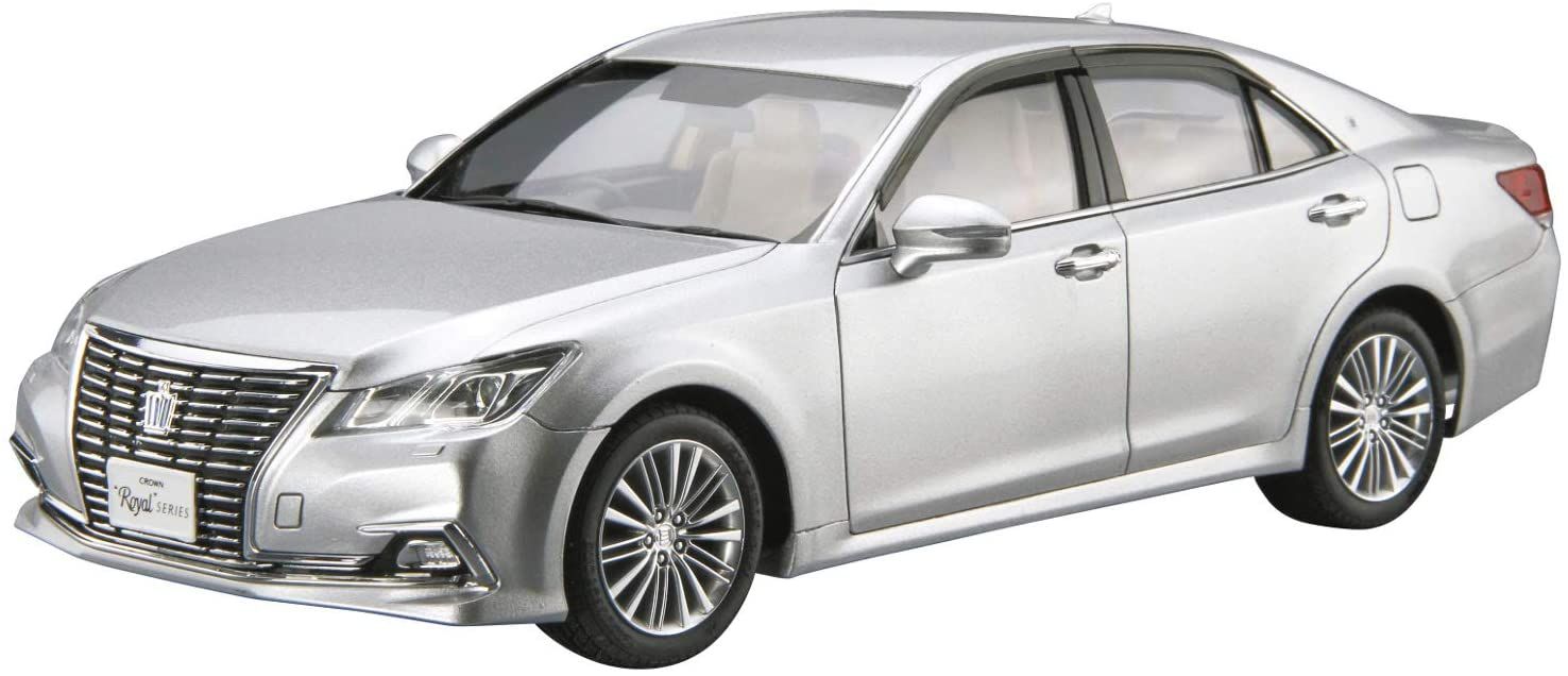 Aoshima Toyota GRS210/AWS210 Crown Royal Saloon G `15 - BanzaiHobby