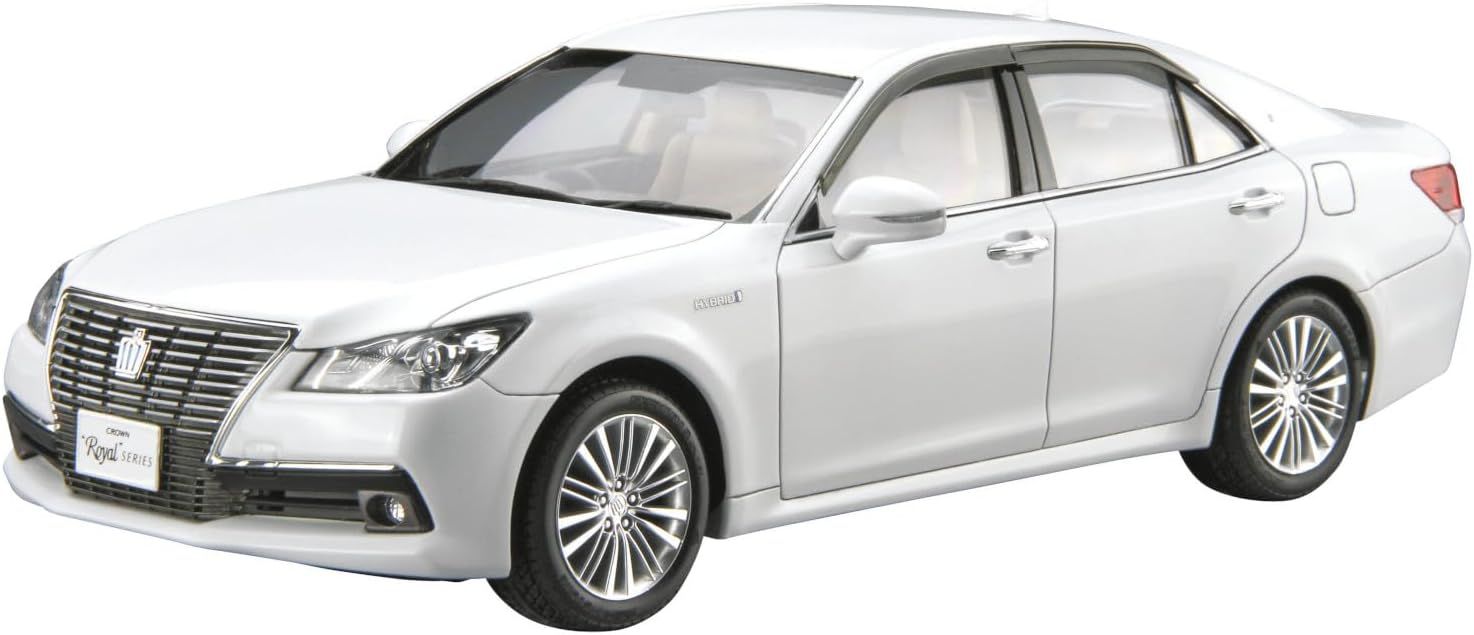 Aoshima Bunka Kyozai 1/24 The Model Car Series No.121 Toyota GRS210/AWS210 Crown Royal Saloon G 2015 - BanzaiHobby