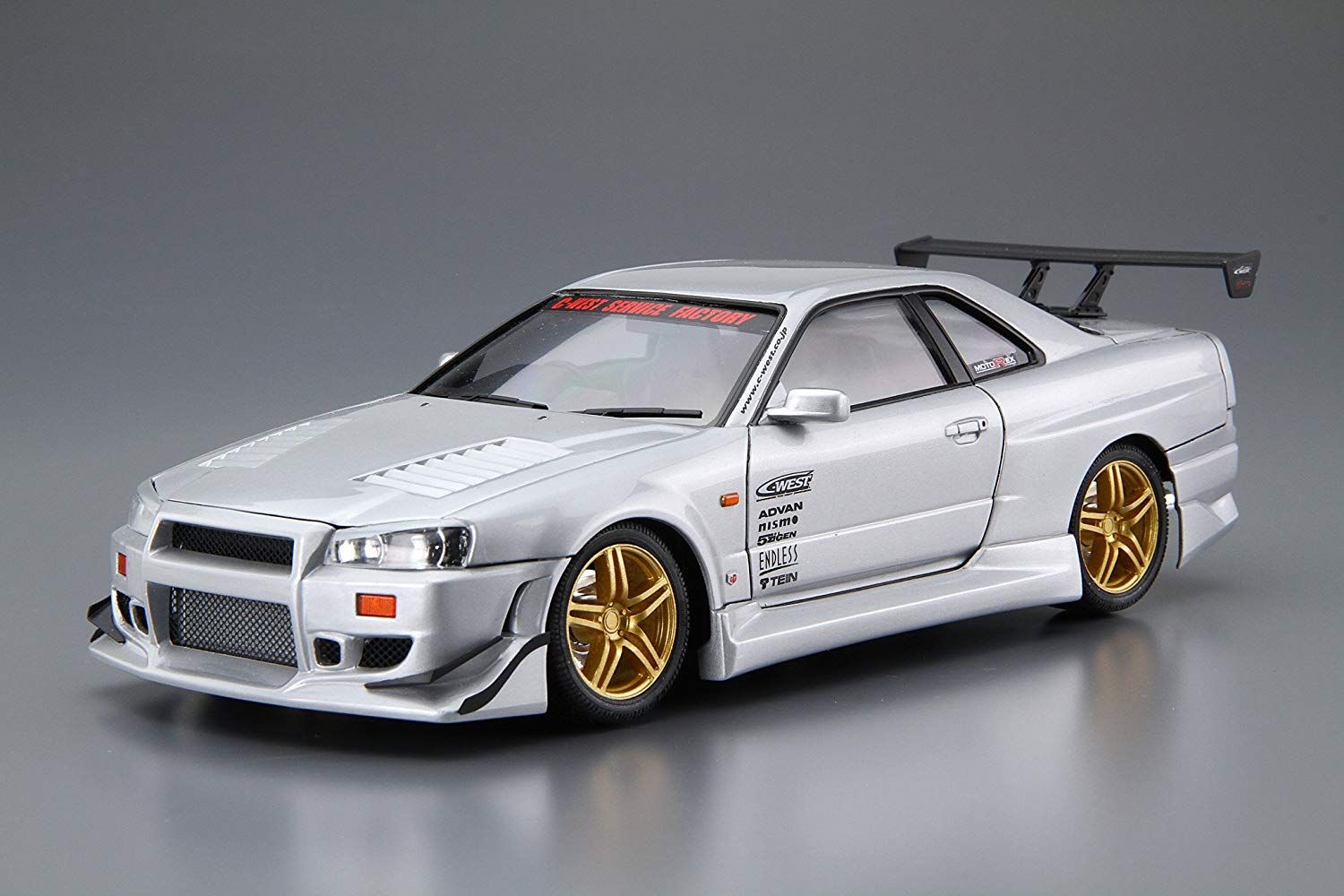 Aoshima C-West BNR34 Skyline GT-R 02 (Nissan) - BanzaiHobby