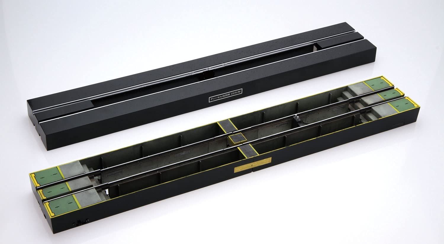 Aoshima Diesel Locomotive DD51 J.R.F. A Renewed Type - BanzaiHobby