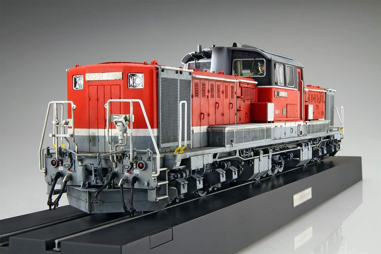 Aoshima Diesel Locomotive DD51 J.R.F. A Renewed Type - BanzaiHobby
