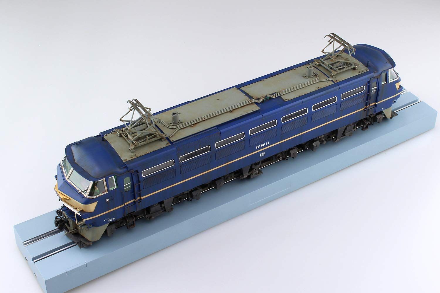 Aoshima Electric Locomotive Type EF66 Late Type - BanzaiHobby