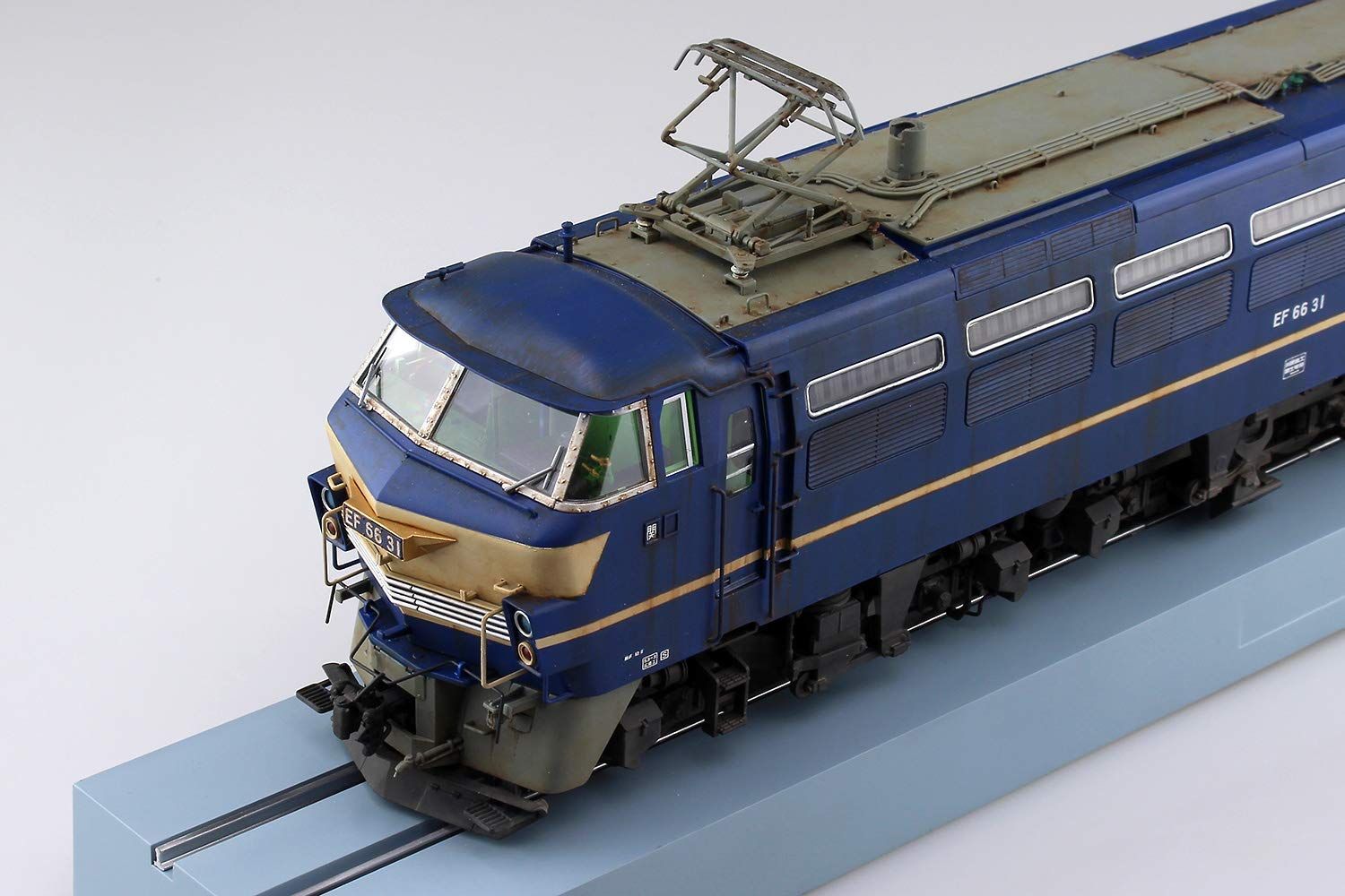 Aoshima Electric Locomotive Type EF66 Late Type - BanzaiHobby