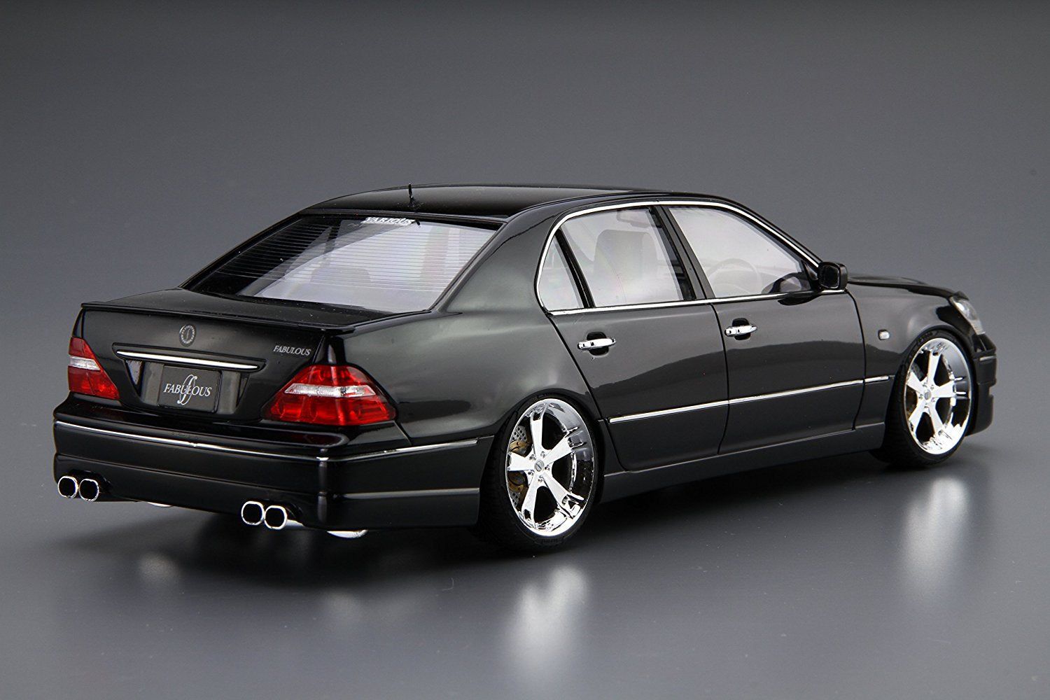 Aoshima Fabless UCF31 Celsior '03 (Toyota) - BanzaiHobby