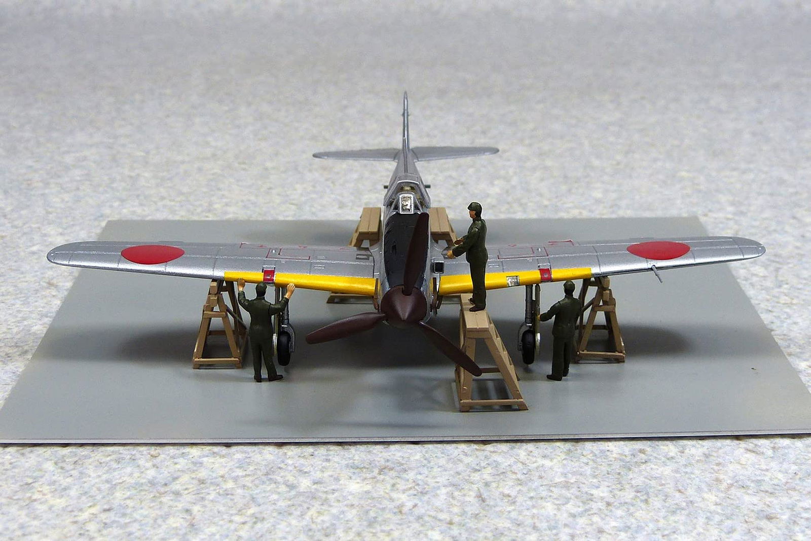 Aoshima Kawasaki Ki-61 II Hien Incremental Prototype Kai - BanzaiHobby