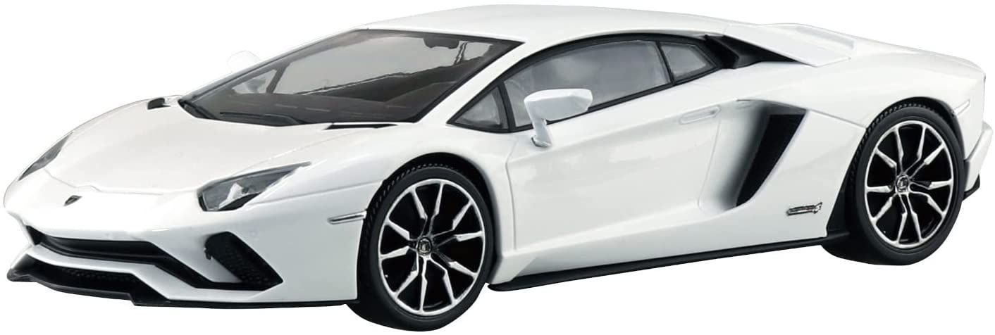 Aoshima Lamborghini Aventador S (Pearl White) - BanzaiHobby