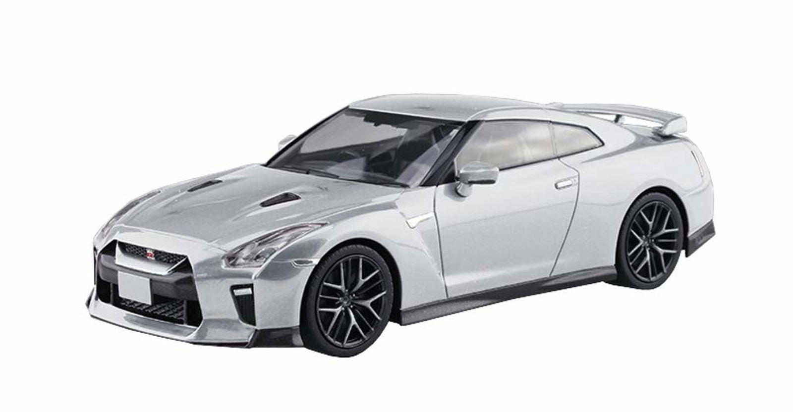 Aoshima Nissan GT-R (Ultimate Metal Silver) - BanzaiHobby
