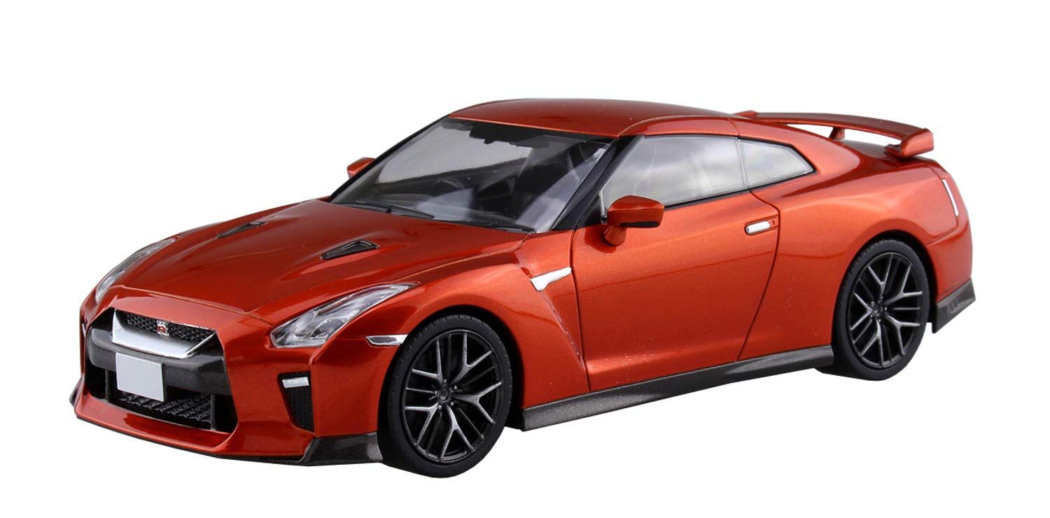 Aoshima Nissan GT-R (Ultimate Shiny Orange) - BanzaiHobby