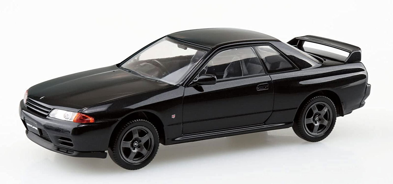 Aoshima Nissan R32 Skyline GT-R (Black Pearl Metallic) - BanzaiHobby