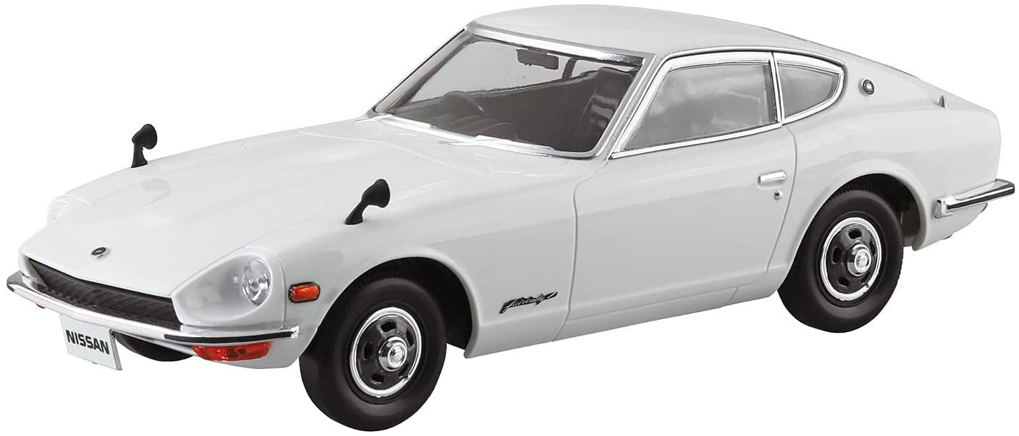 Aoshima Nissan S30 Fairlady Z (White) - BanzaiHobby