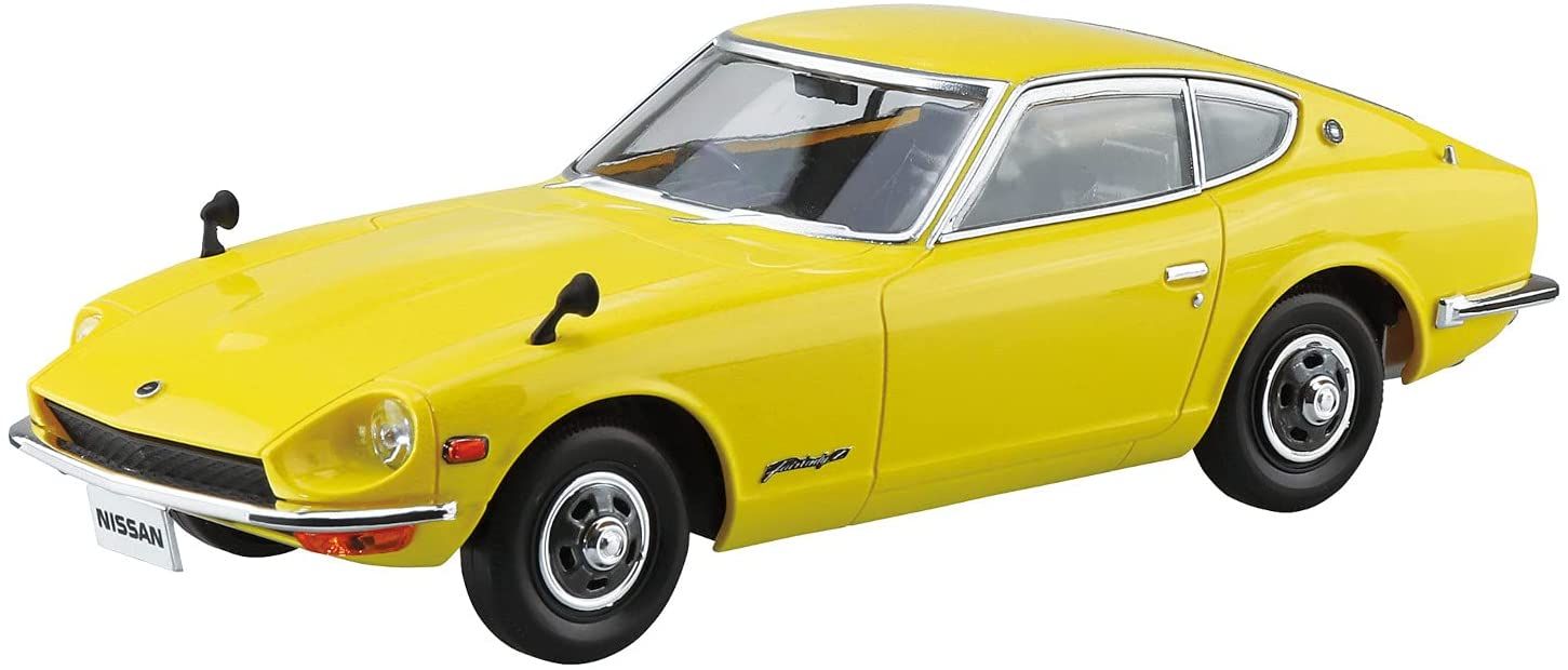 Aoshima Nissan S30 Fairlady Z (Yellow) - BanzaiHobby