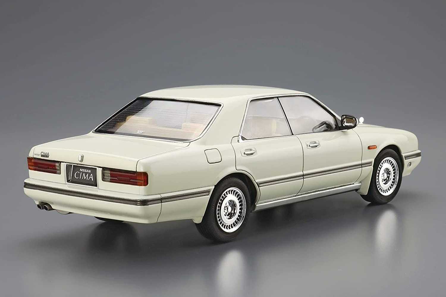 Aoshima Nissan Y31 Cima TypeII Limited `90 - BanzaiHobby