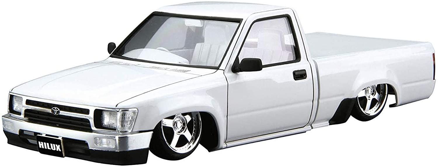 Aoshima RN80 Hilux Custom `95 (Toyota) - BanzaiHobby
