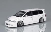 Aoshima SKYLINE JAPAN 4Dr LATE Ver. MOBILE UNIT - BanzaiHobby