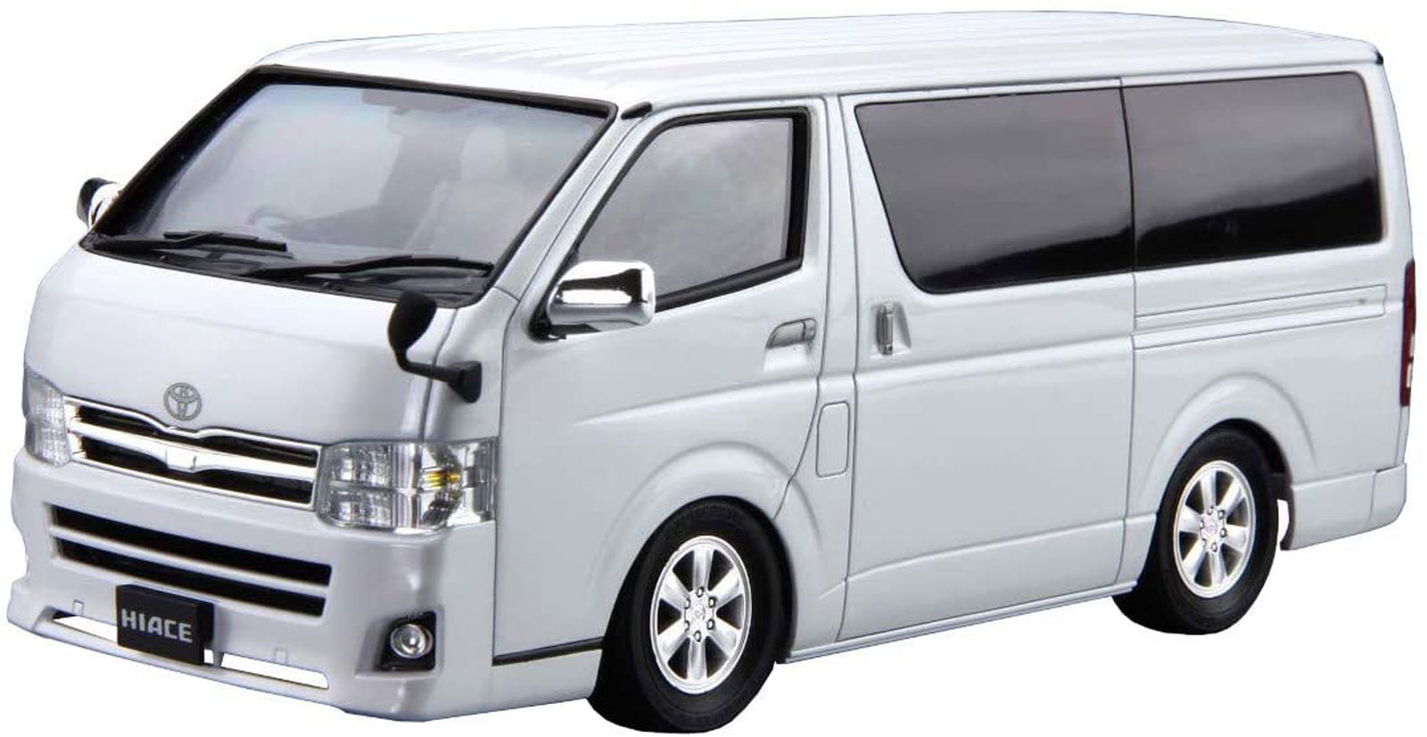 Aoshima Toyota TRH200V Hiace Super GL `10 - BanzaiHobby