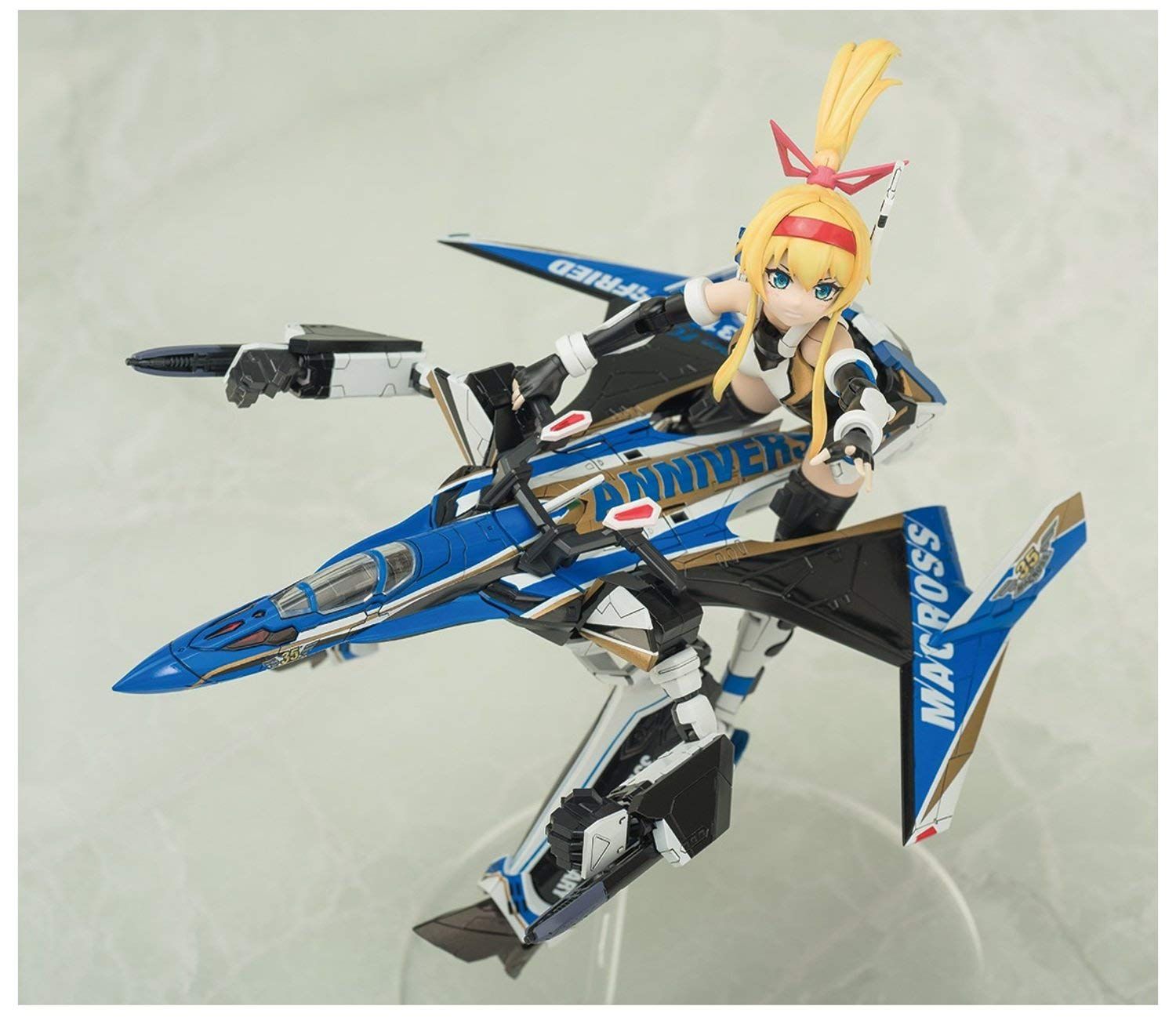 Aoshima VFG Macross Delta VF-31J Siegfried 35th Anniversary - BanzaiHobby