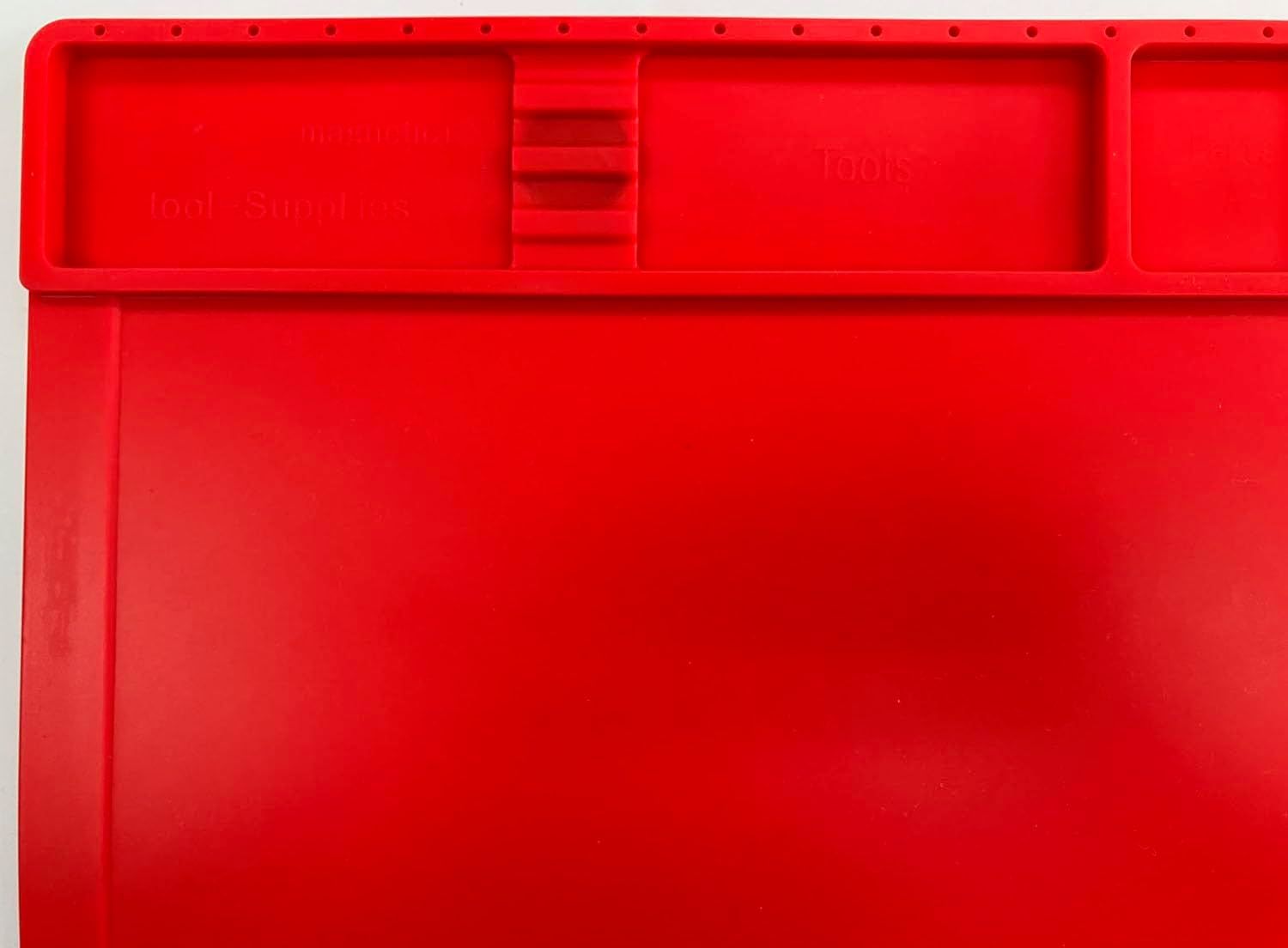 Doyusha Awesome! Hobby Red Silicone Mat M - BanzaiHobby