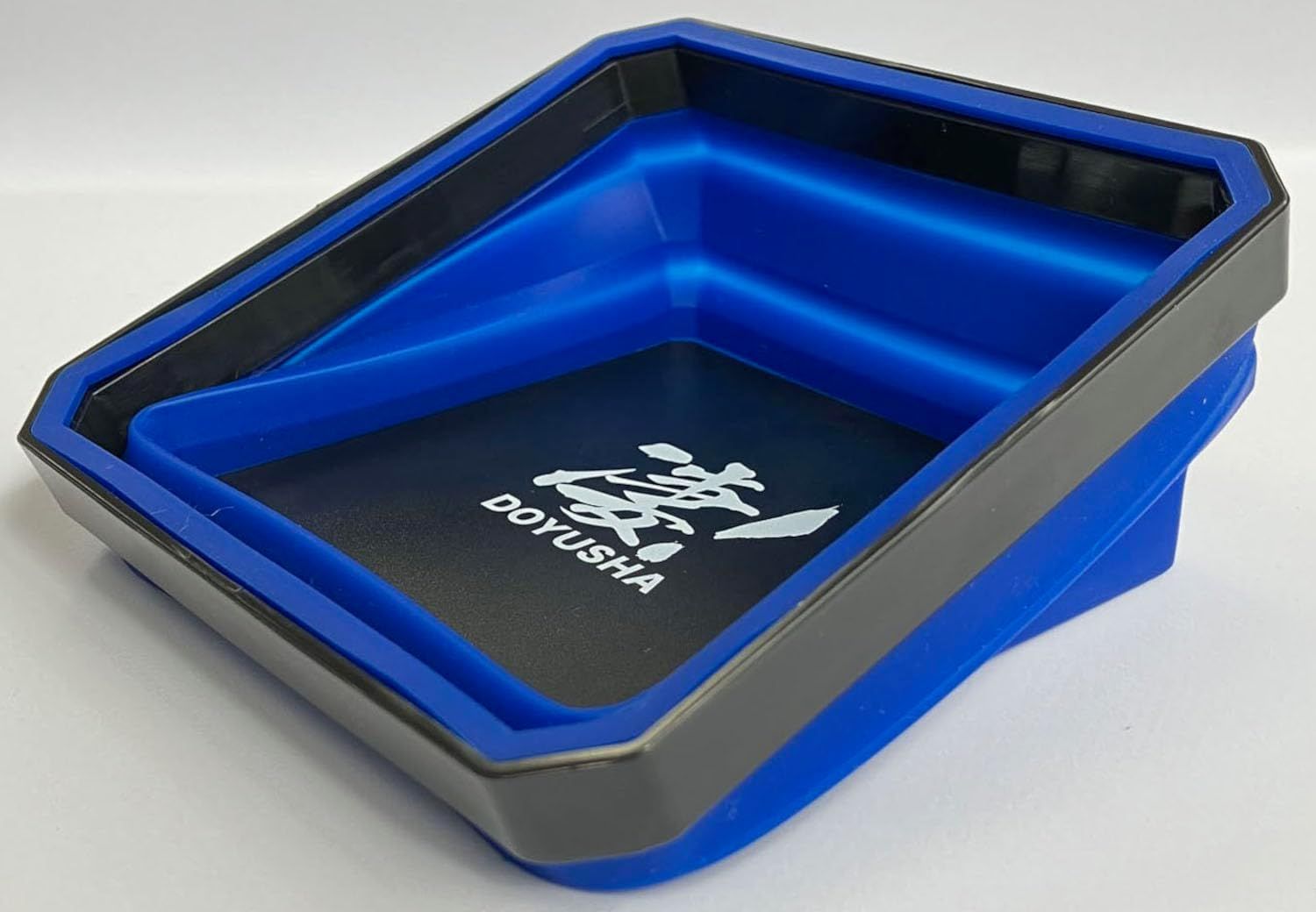 Doyusha Awesome Hobby Silicone Parts Tray Blue - BanzaiHobby
