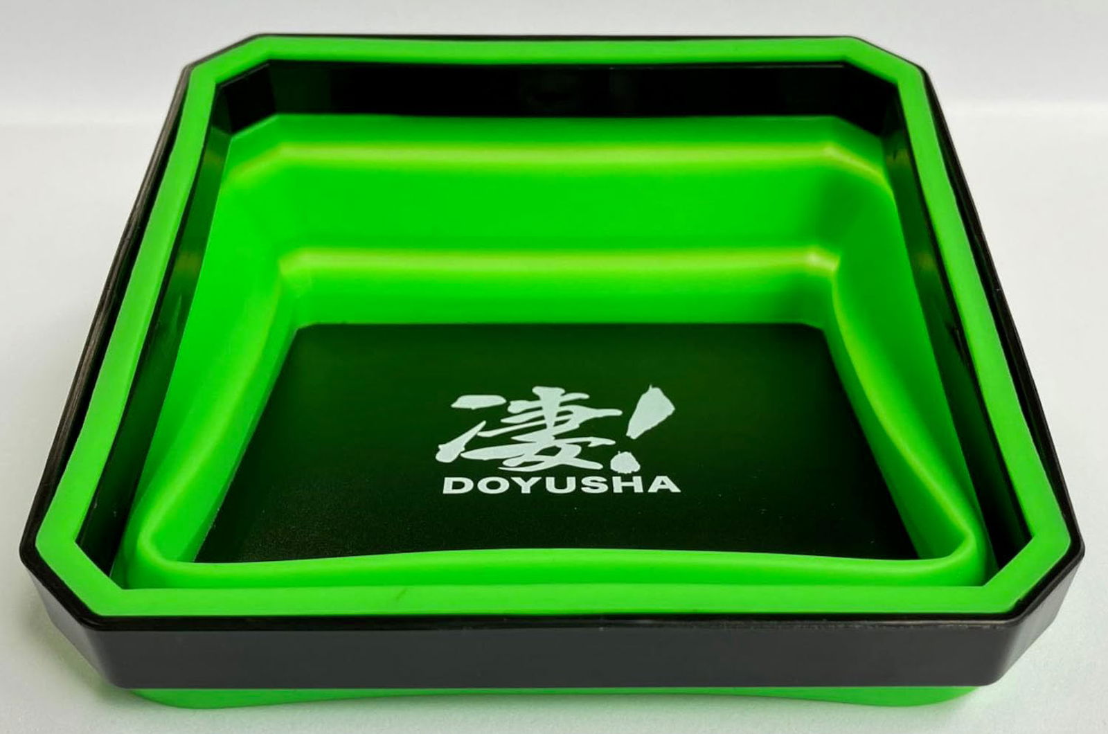 Doyusha Awesome Hobby Silicone Parts Tray Green - BanzaiHobby
