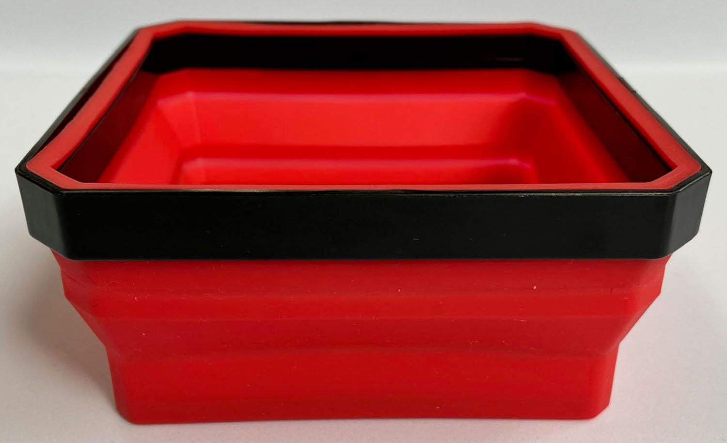 Doyusha Awesome Hobby Silicone Parts Tray Red - BanzaiHobby
