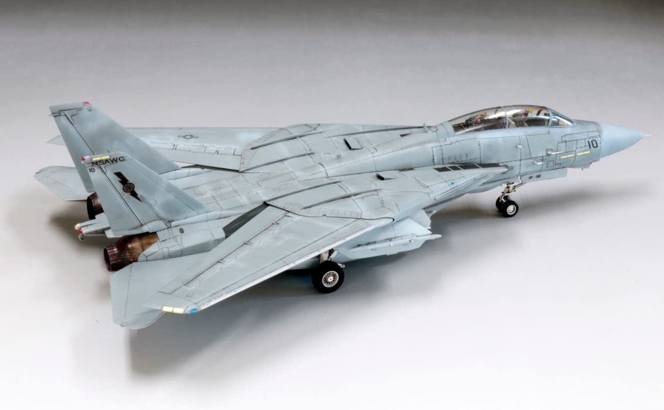 Fine Molds FP36 U.S.Navy F-14A Tomcat `Topgun` - BanzaiHobby