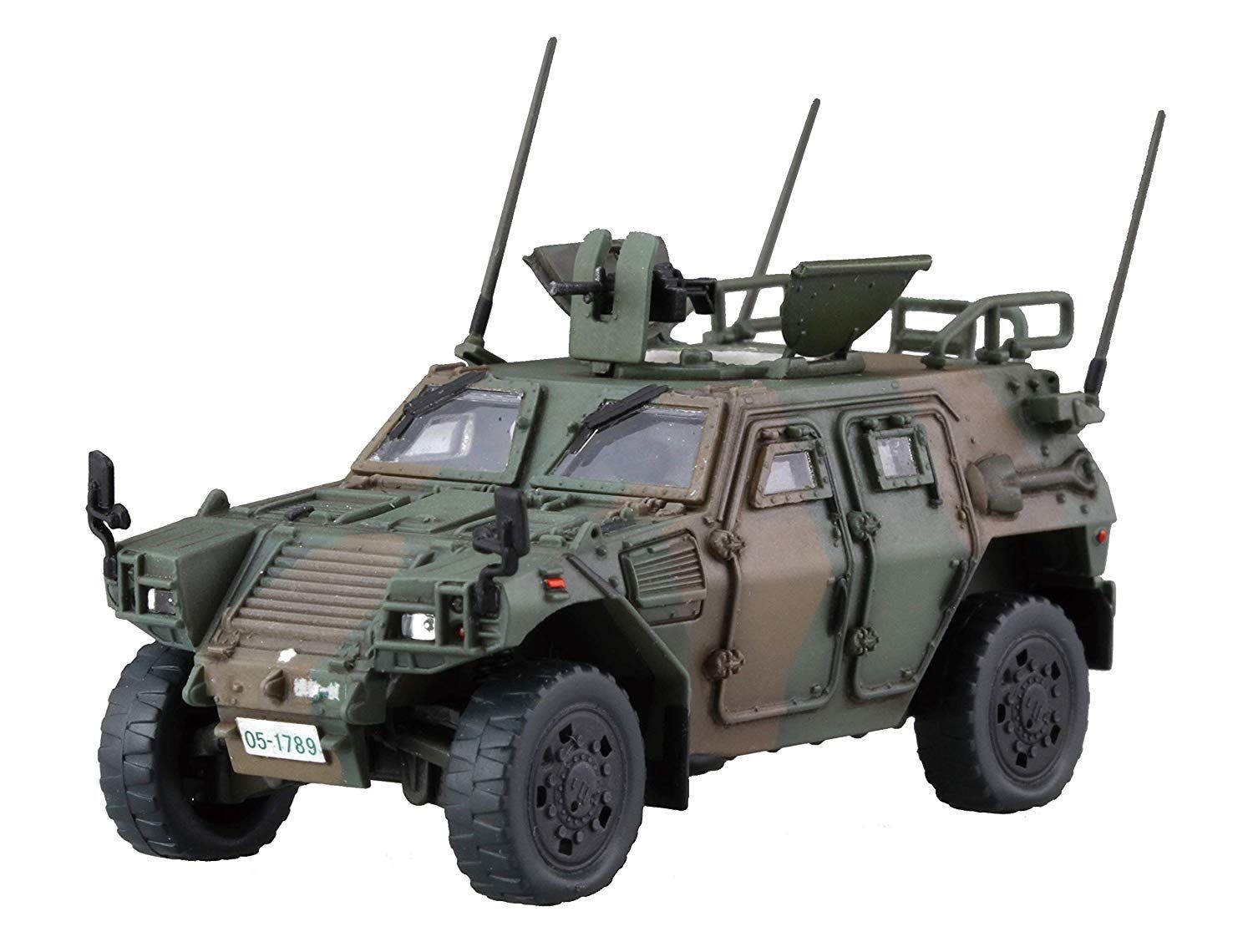 Fujimi JGSDF Komatsu Light Armored Vehicle (Reconnaissance) - BanzaiHobby