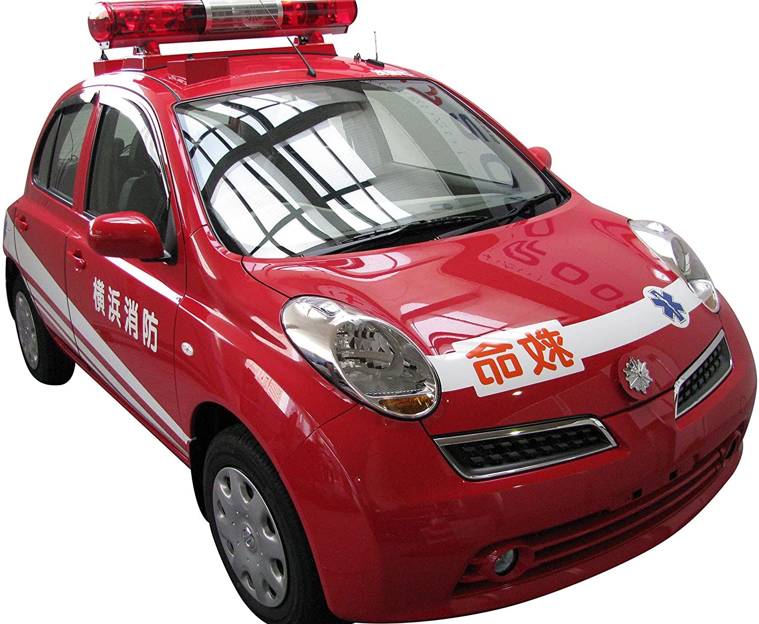Fujimi Nissan March Firefighting and Life-Saving Vehicle - BanzaiHobby